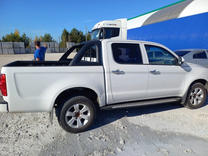 Автомобили легковые JAC T6 2022 года выпуска